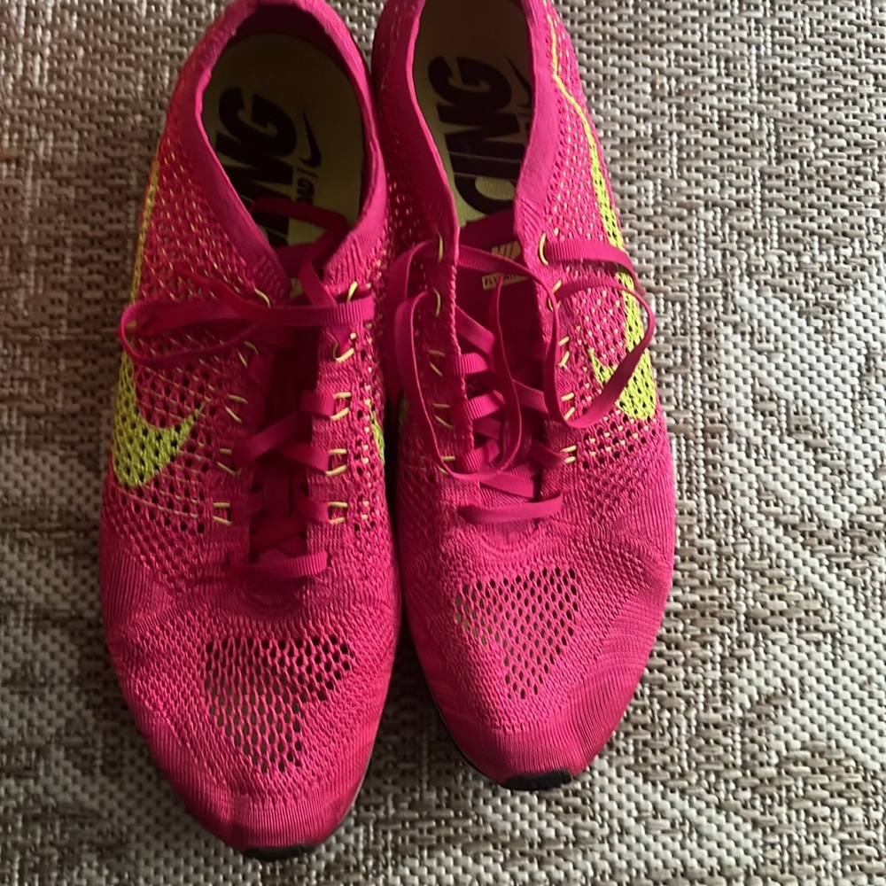 Nike Sneakers in Pink and Yellow